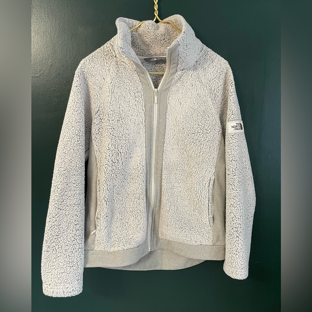 The North Face Furry Sherpa Full Zip. Neutral. Off White colorway. Size Medium
